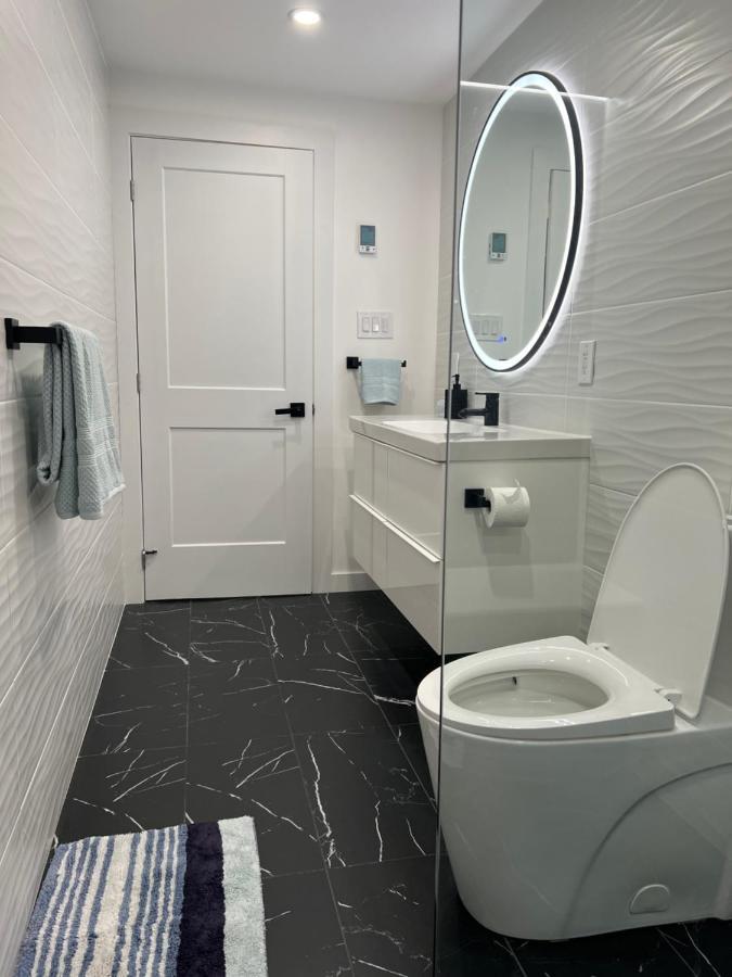 The Croft House - 2 Bedroom 1 Bathroom Suite Берлингтон Экстерьер фото